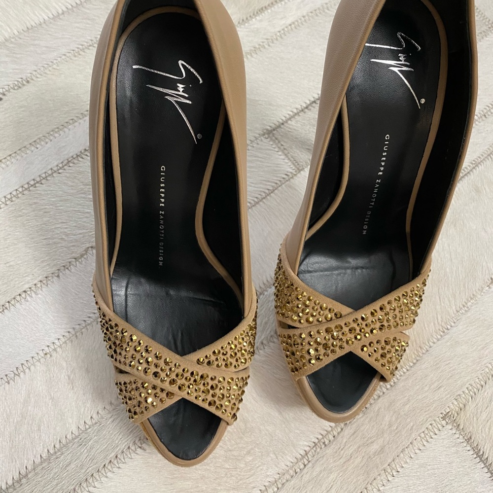 Giuseppe Zanotti women’s open toe heels